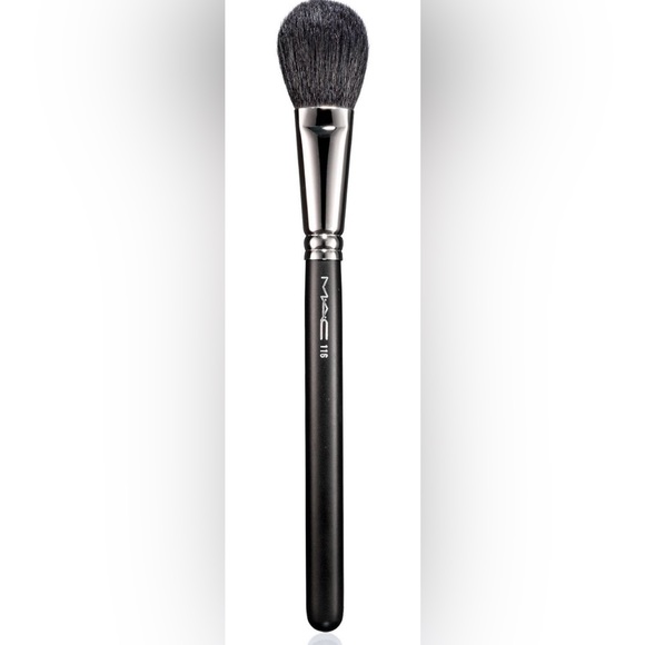 MAC 116 Blush Brush - Picture 1 of 1